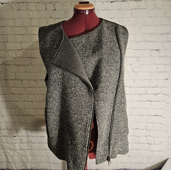Club Monaco Boucle Grey/Melange Wool Moto Inspired Vest - Picture 9 of 12